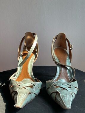 Vintage Narrow Pointed-toe Leather Ankle-Strap Heels in Light Teal